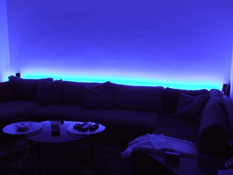 BLU 5m LED STRIP BLUE 12V CON ALIMENTATORE