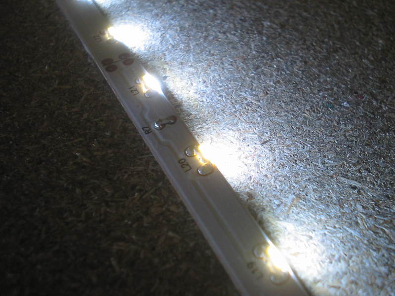 1m SIDEWAY BIANCO FREDDO LED STRIP 12V LUCE DI LATO