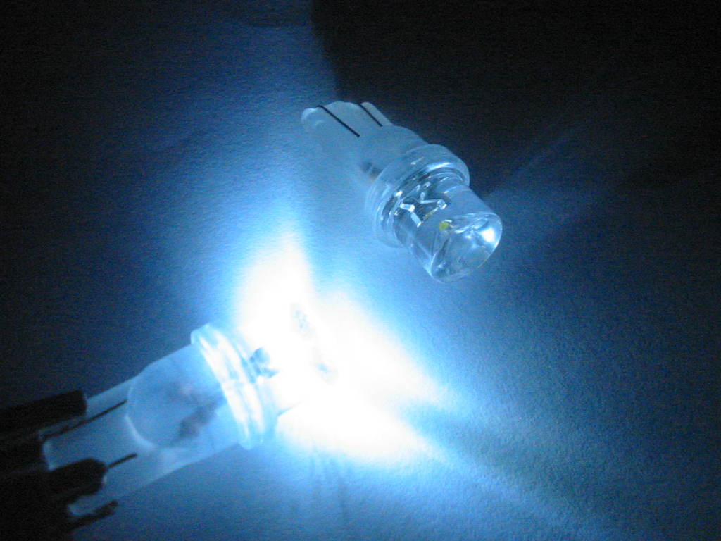 20pz LAMPADINE LUCI DI POSIZIONE LED BIANCO W5W T10 A